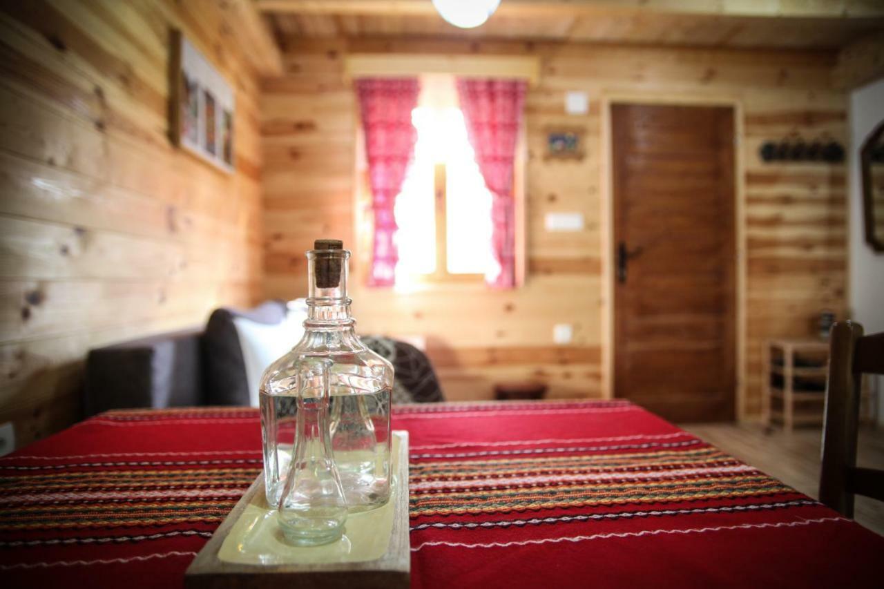Taramour Cottages. โมจโคแวก ภายนอก รูปภาพ