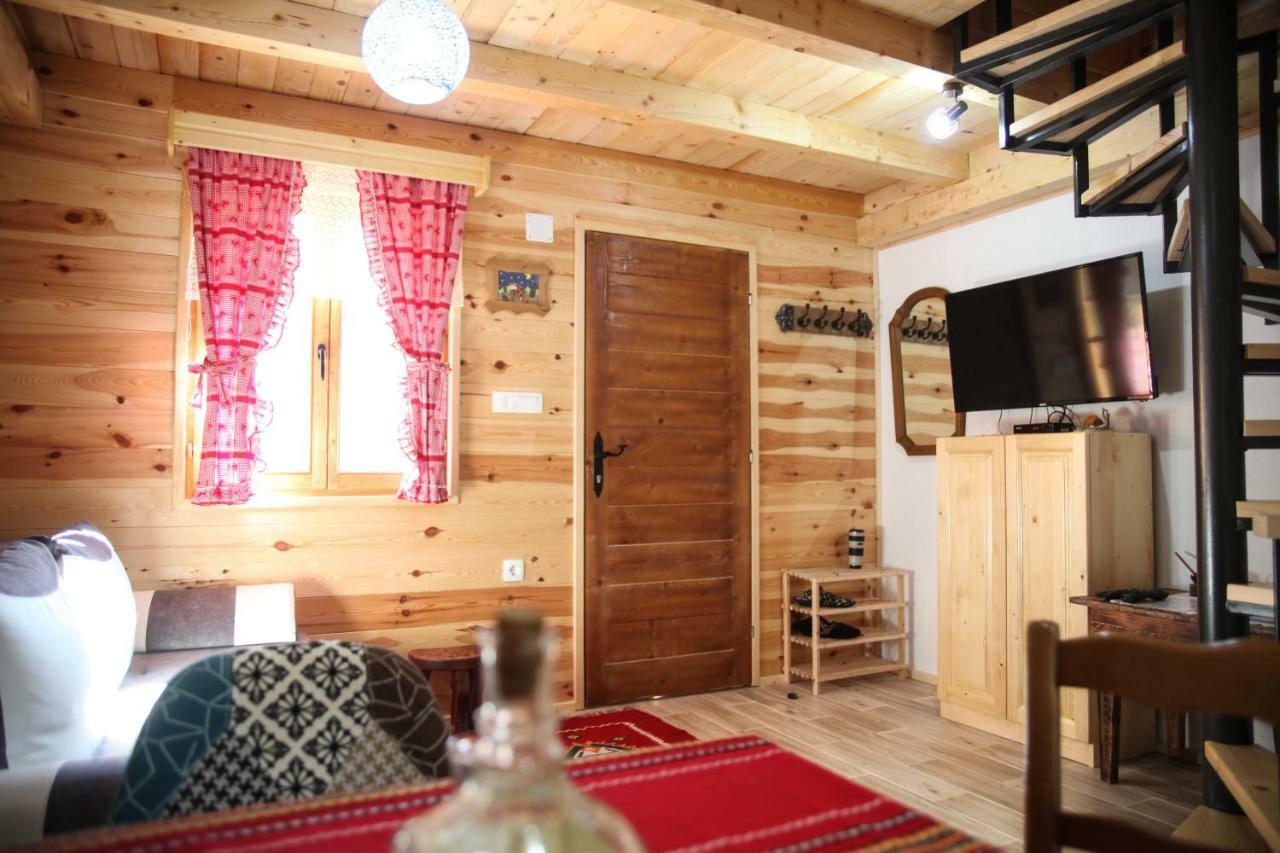 Taramour Cottages. โมจโคแวก ภายนอก รูปภาพ