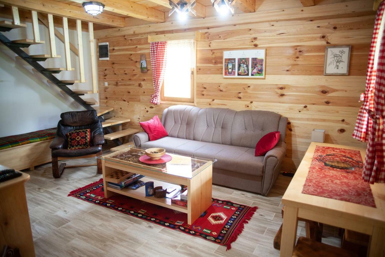 Taramour Cottages. โมจโคแวก ภายนอก รูปภาพ